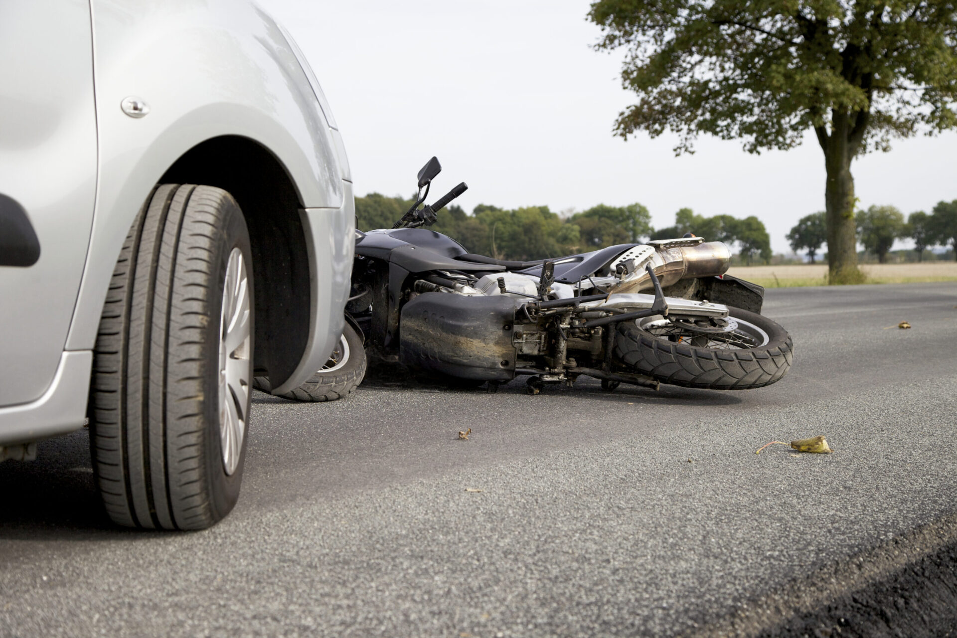 Causas más comunes de choques entre motocicletas y automóviles